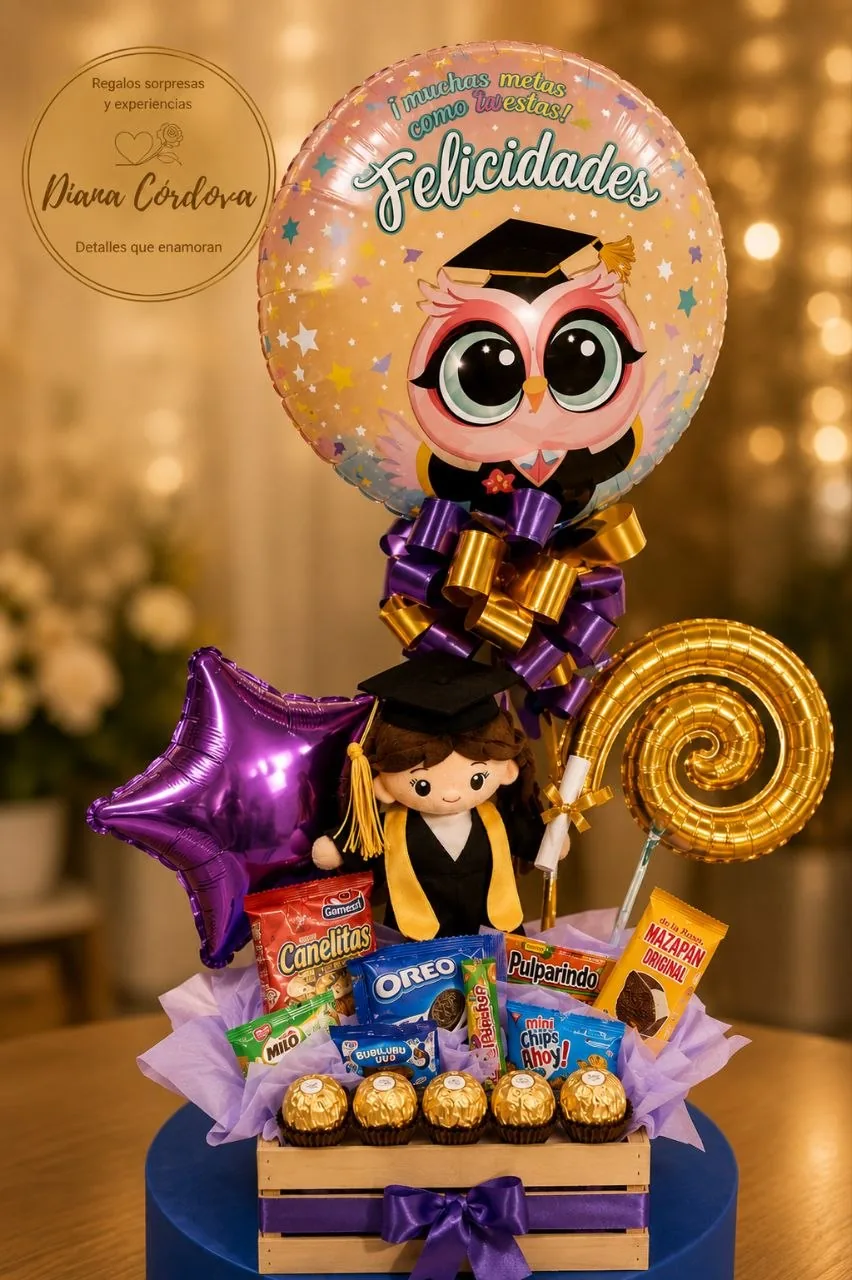 Arreglo de graduación con globo de búho Felicidades, dulces y chocolates — Comalcalco, Tabasco